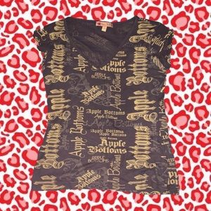 SUPER cute rare apple bottoms tee!